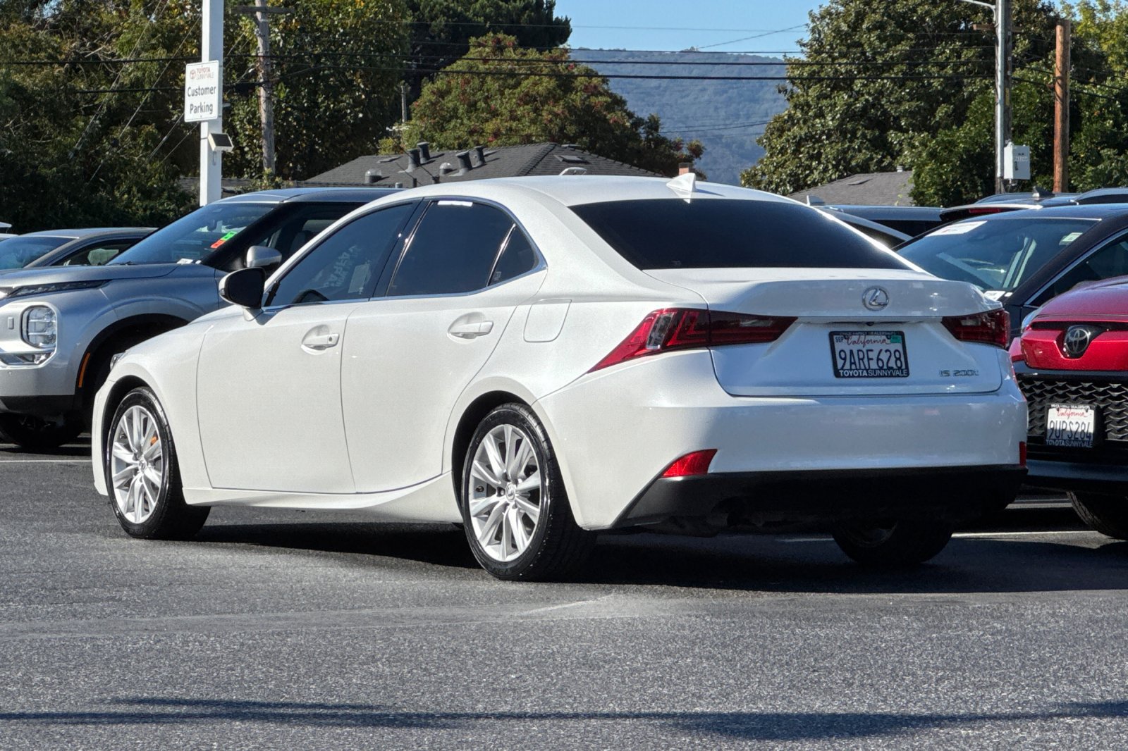 Used 2016 Lexus IS 200t RWD image 4
