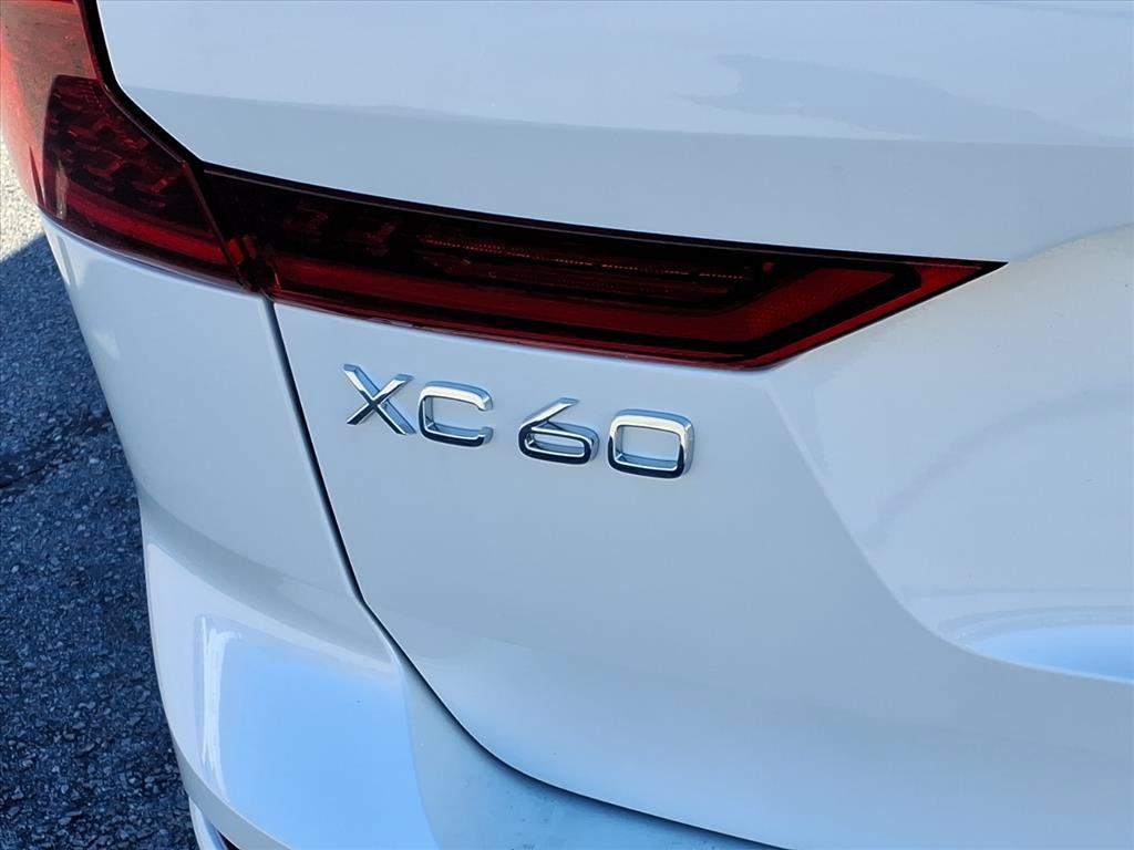 New 2026 Volvo XC60 B5 Core w/ Climate Package AWD/4WD image 5