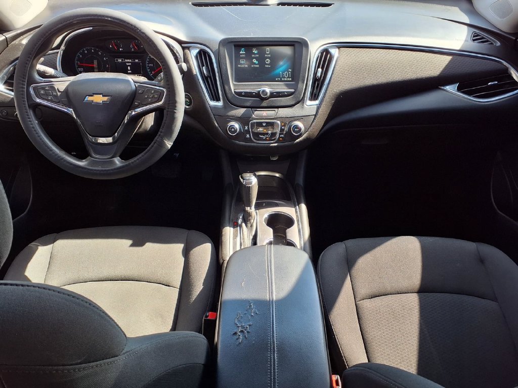 Used 2016 Chevrolet Malibu LT FWD image 9
