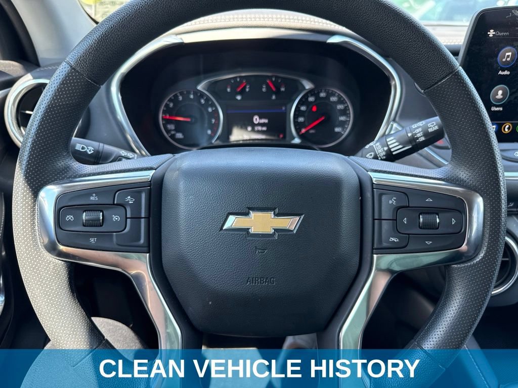 Used 2025 Chevrolet Blazer LT AWD/4WD image 3
