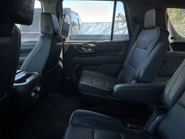 Used 2022 GMC Yukon SLT w/ SLT Premium Package AWD/4WD image 9