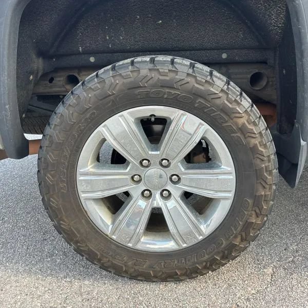 Used 2018 GMC Sierra 1500 SLT AWD/4WD image 17