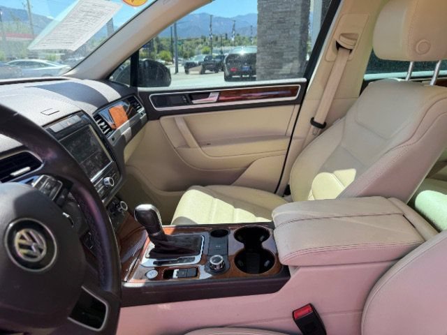 Used 2014 Volkswagen Touareg VR6 AWD/4WD image 26