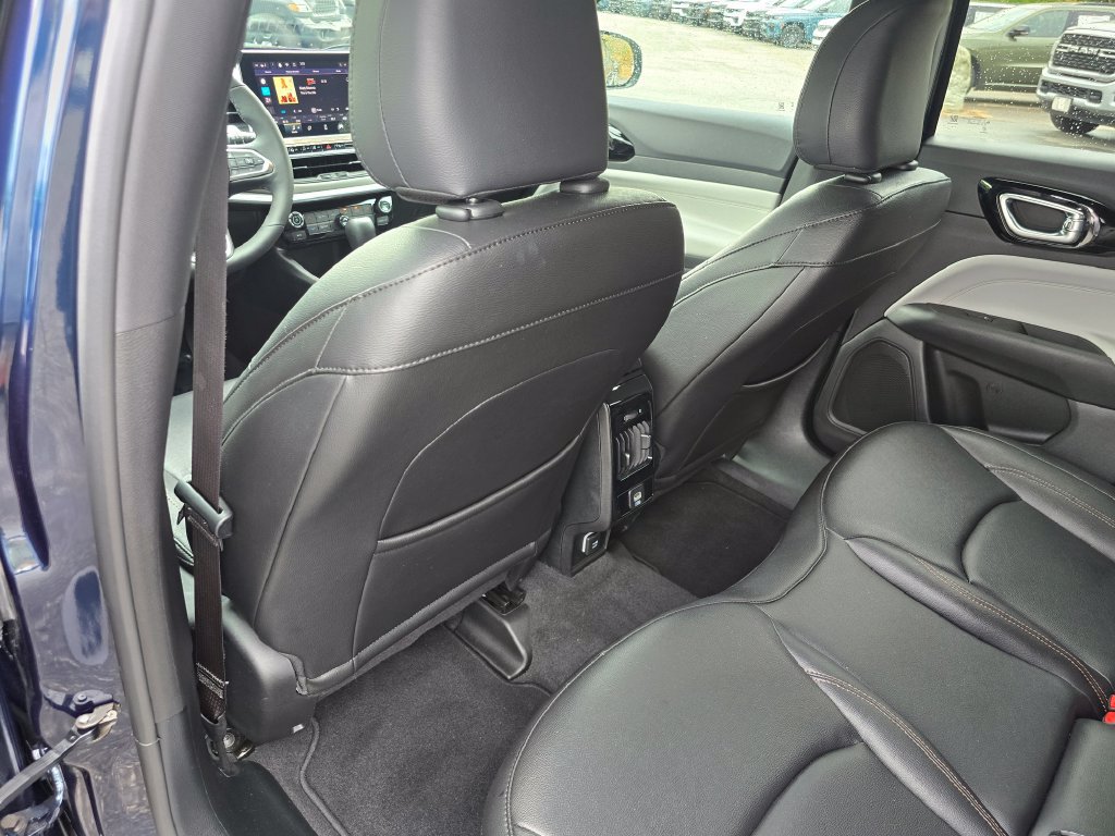 Used 2024 Jeep Compass Limited AWD/4WD image 24