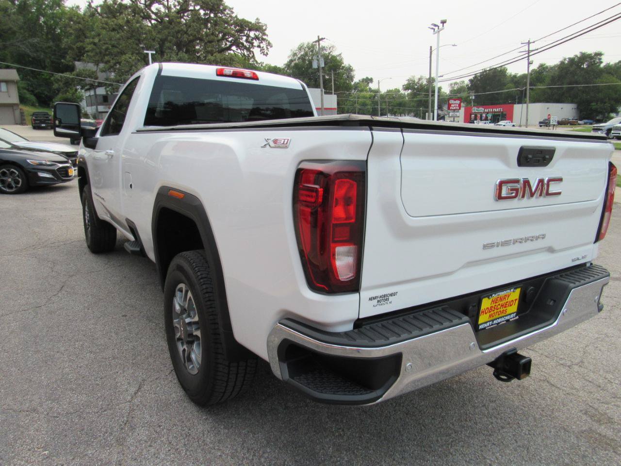 Used 2025 GMC Sierra 2500 SLE w/ SLE Convenience Package AWD/4WD image 9