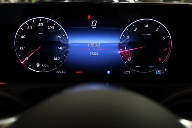 Certified 2025 Mercedes-Benz CLA 250 4MATIC image 21