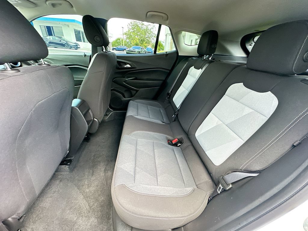 Certified 2024 Chevrolet Trax LS w/ LS Convenience Package FWD image 22