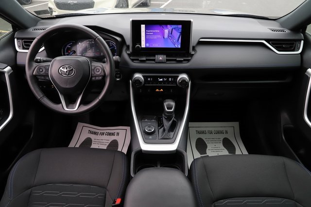 Used 2023 Toyota RAV4 SE image 22