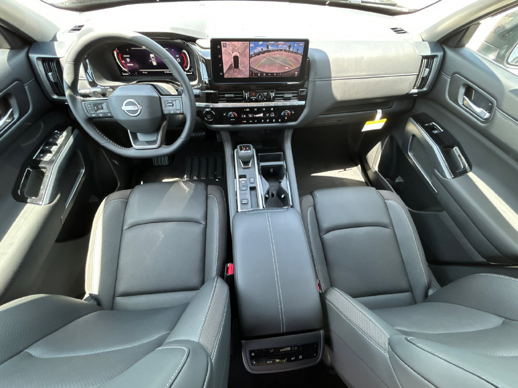 New 2026 Nissan Pathfinder SL FWD image 32