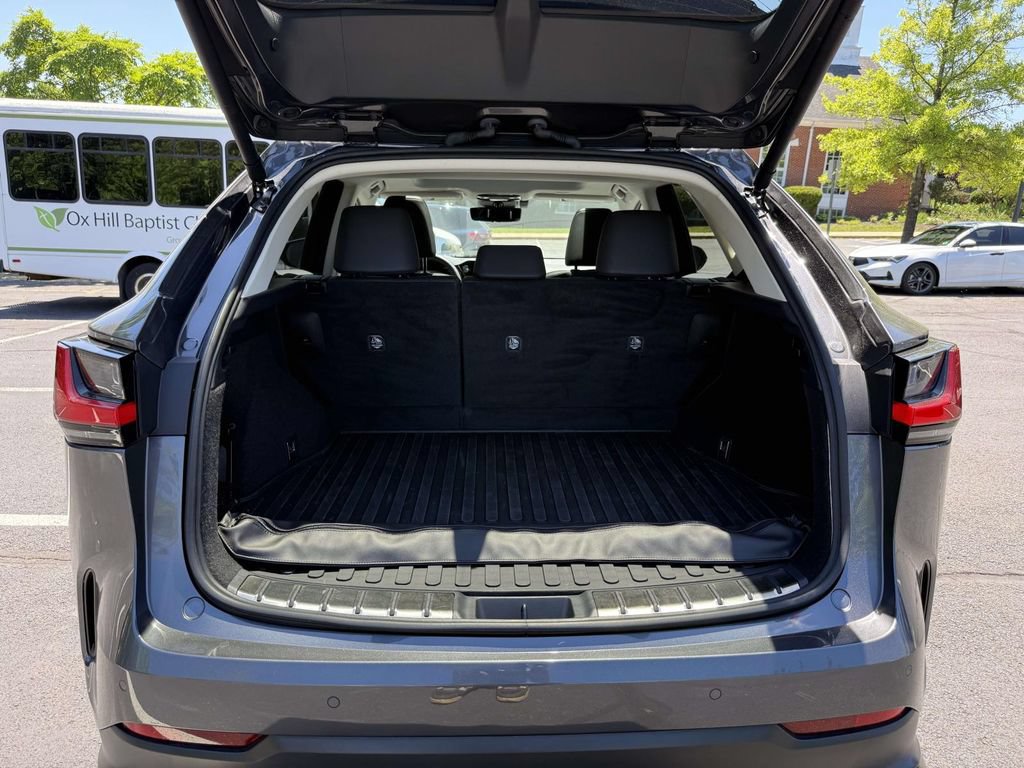 Used 2024 Lexus NX 350h AWD image 26