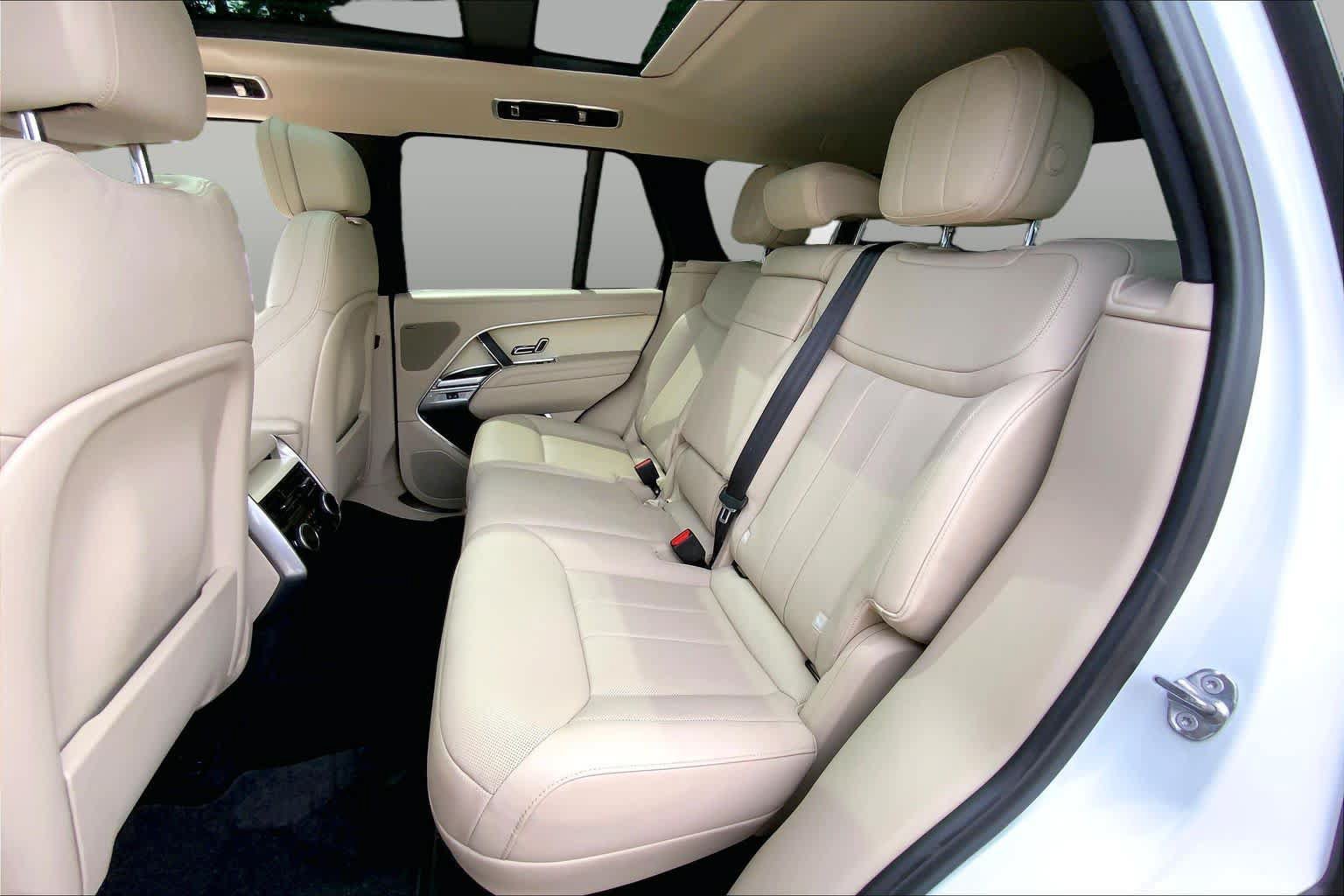 Used 2023 Land Rover Range Rover SE AWD/4WD image 19