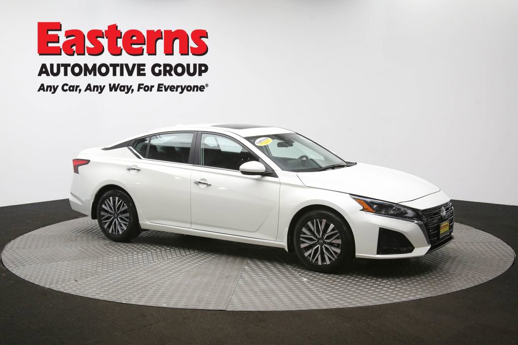 Used 2024 Nissan Altima 2.5 SV w/ SV Premium Package image 48