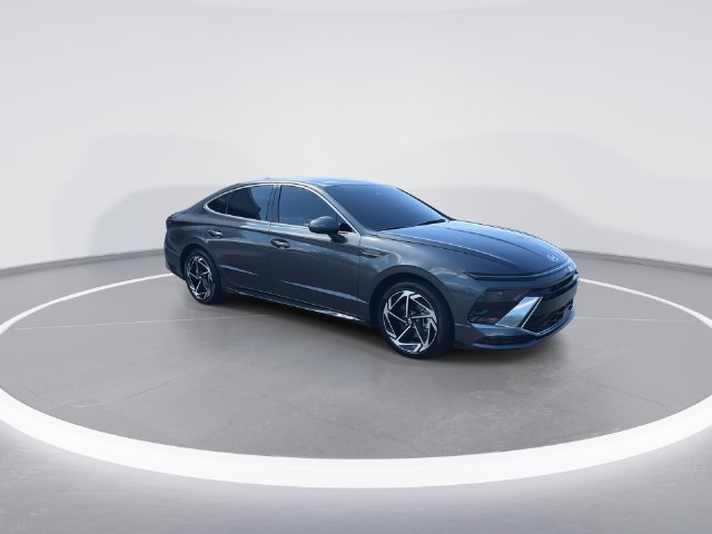 Certified 2026 Hyundai Sonata SEL AWD/4WD image 2