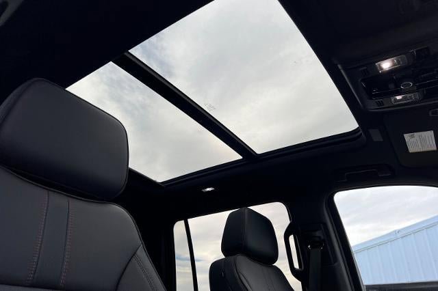 New 2026 Chevrolet Suburban RST w/ Advanced Technology Package AWD/4WD image 19