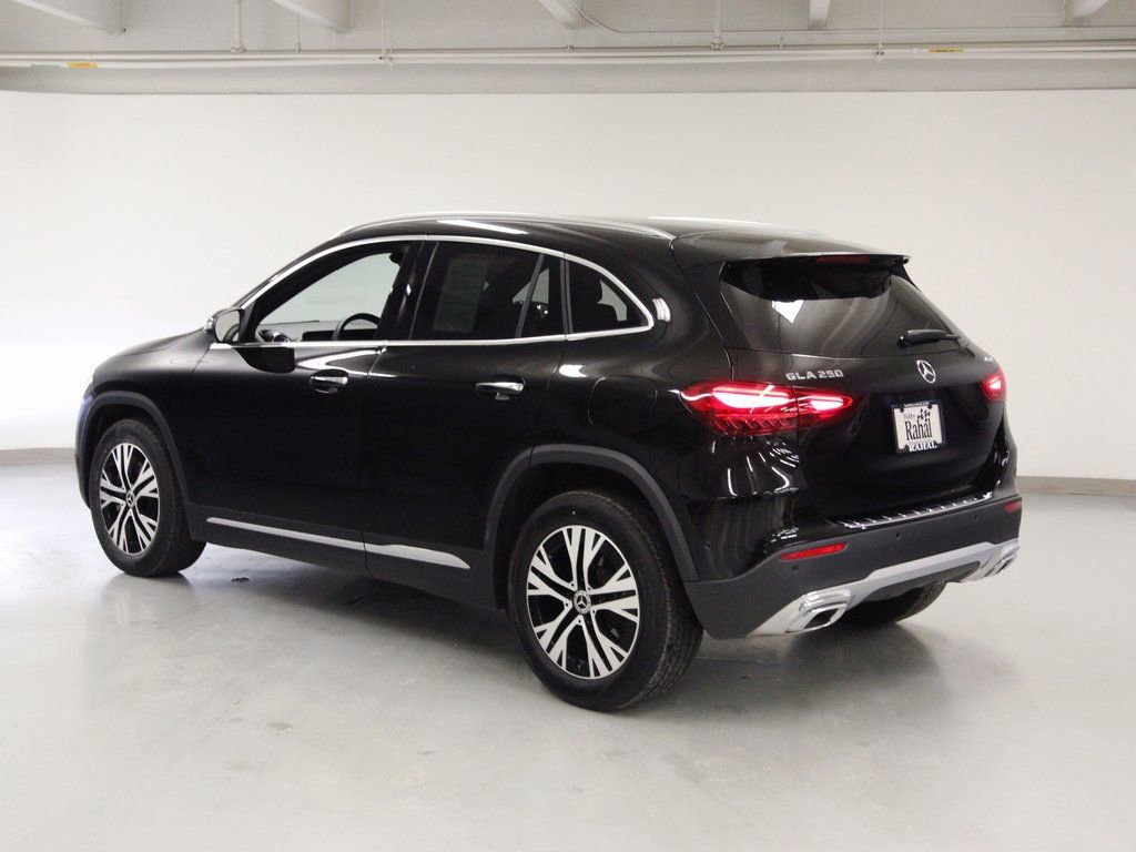 Certified 2025 Mercedes-Benz GLA 250 4MATIC image 8