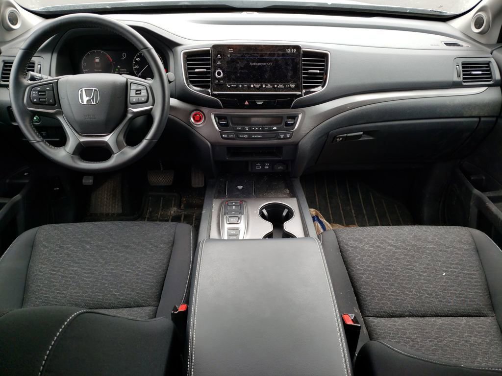 Used 2024 Honda Ridgeline Sport image 9