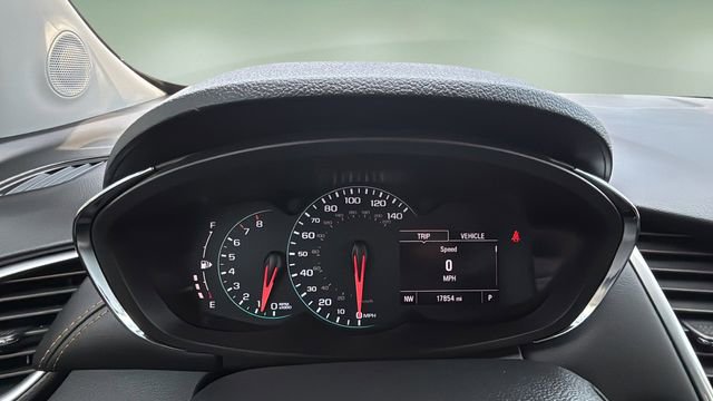 Used 2022 Chevrolet Trax LT w/ Driver Confidence Package image 15