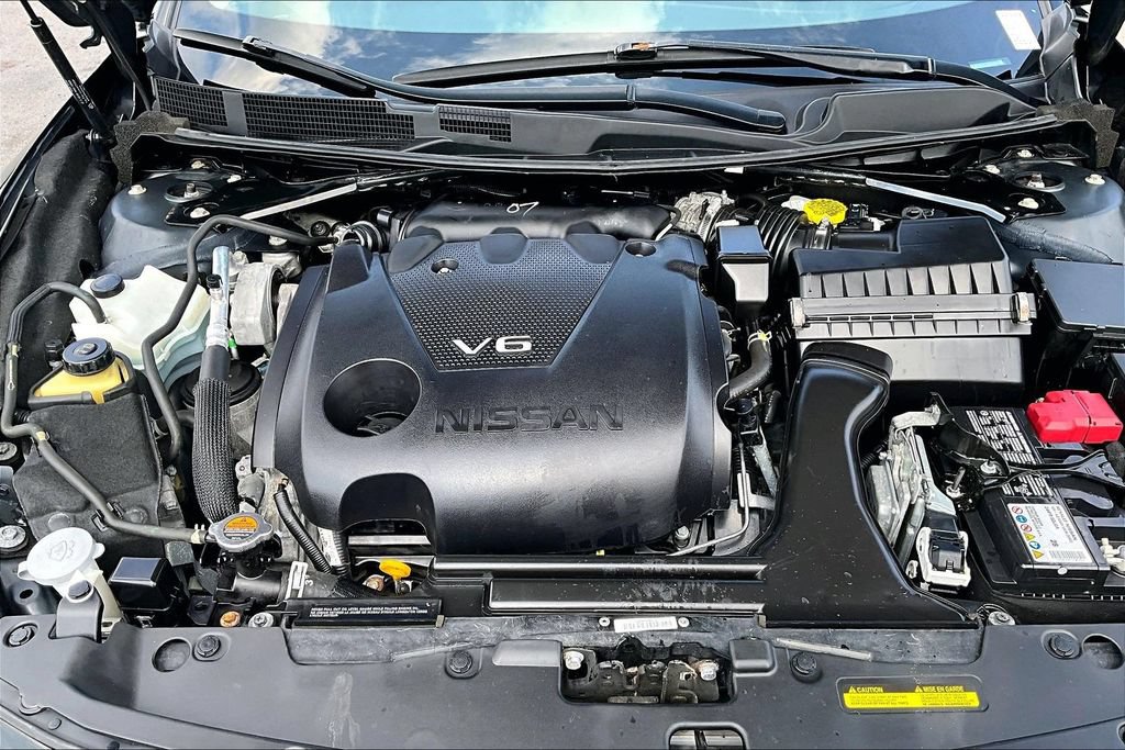 Used 2023 Nissan Maxima SL FWD image 32