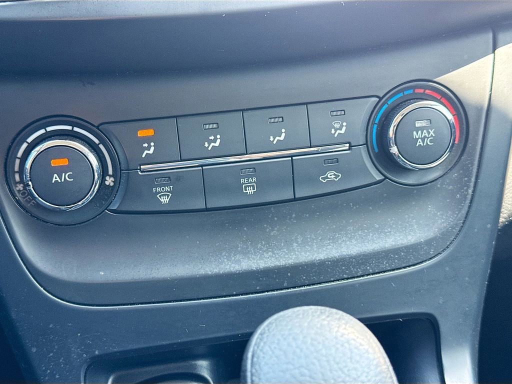 Used 2018 Nissan Sentra S FWD image 17
