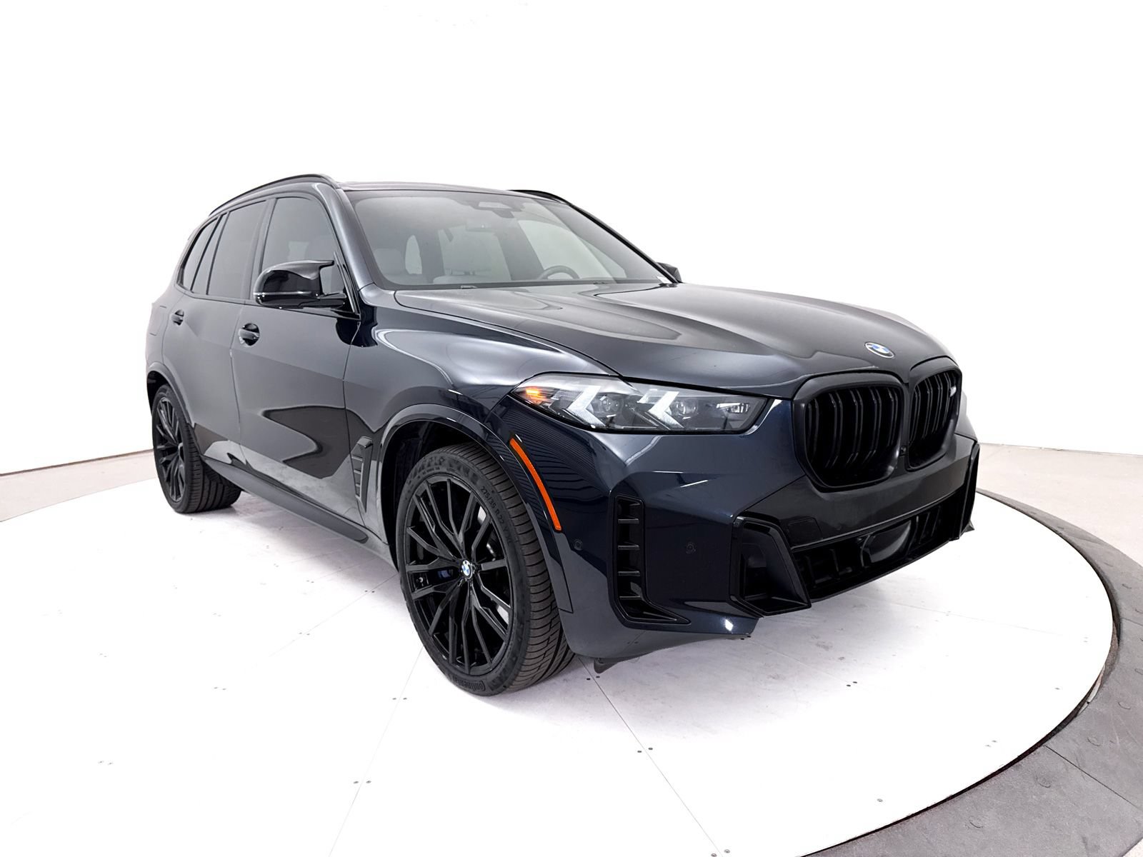 Used 2024 BMW X5 M60i AWD/4WD image 11