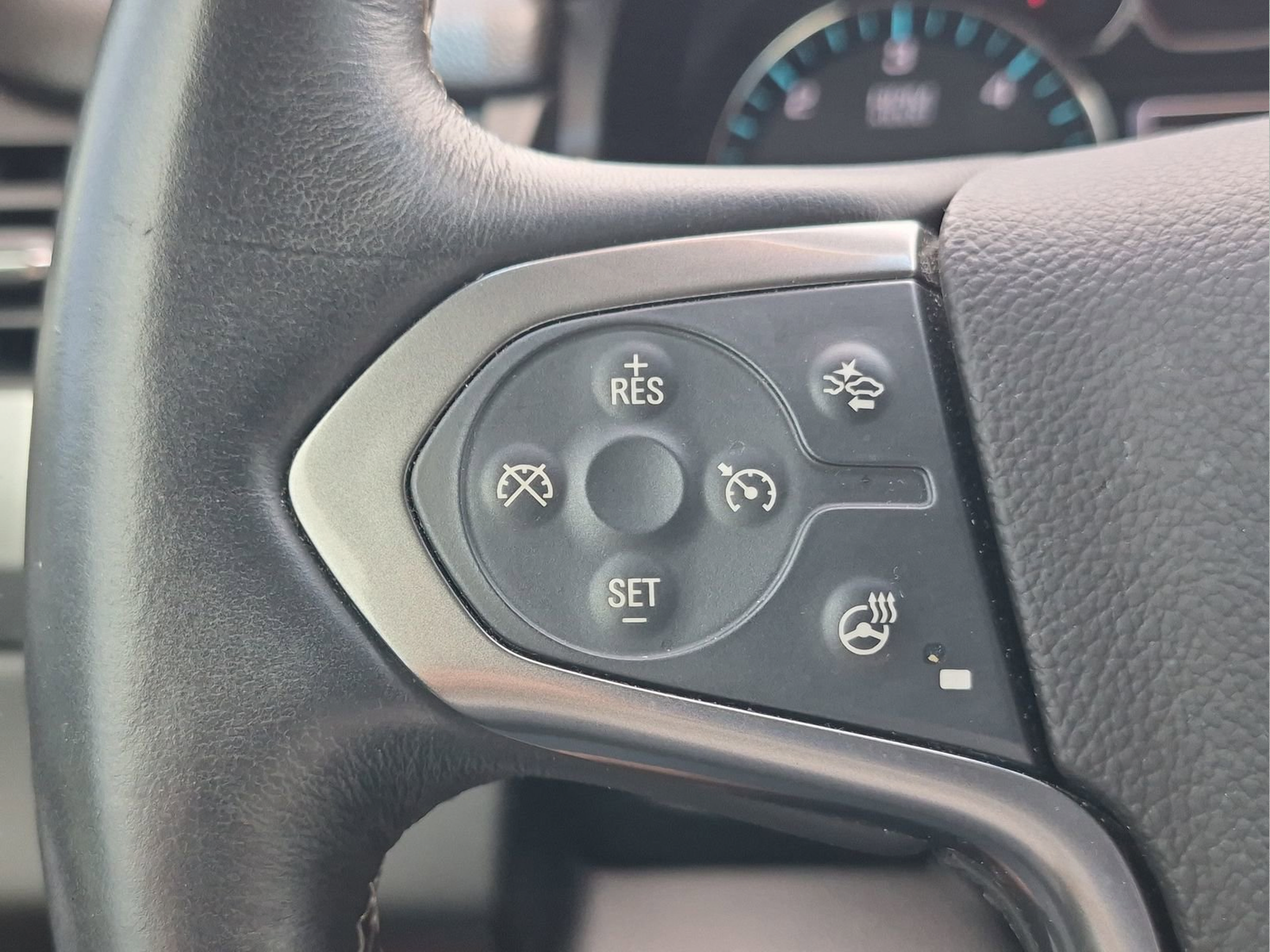 Used 2016 Chevrolet Tahoe LTZ RWD image 13