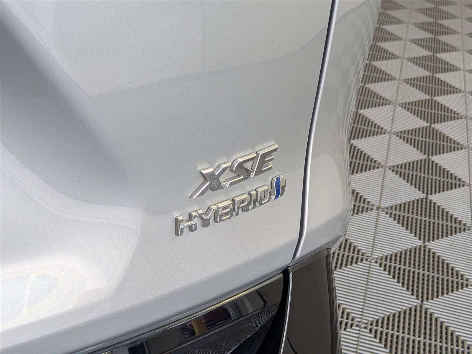 Certified 2022 Toyota RAV4 XSE AWD/4WD image 9