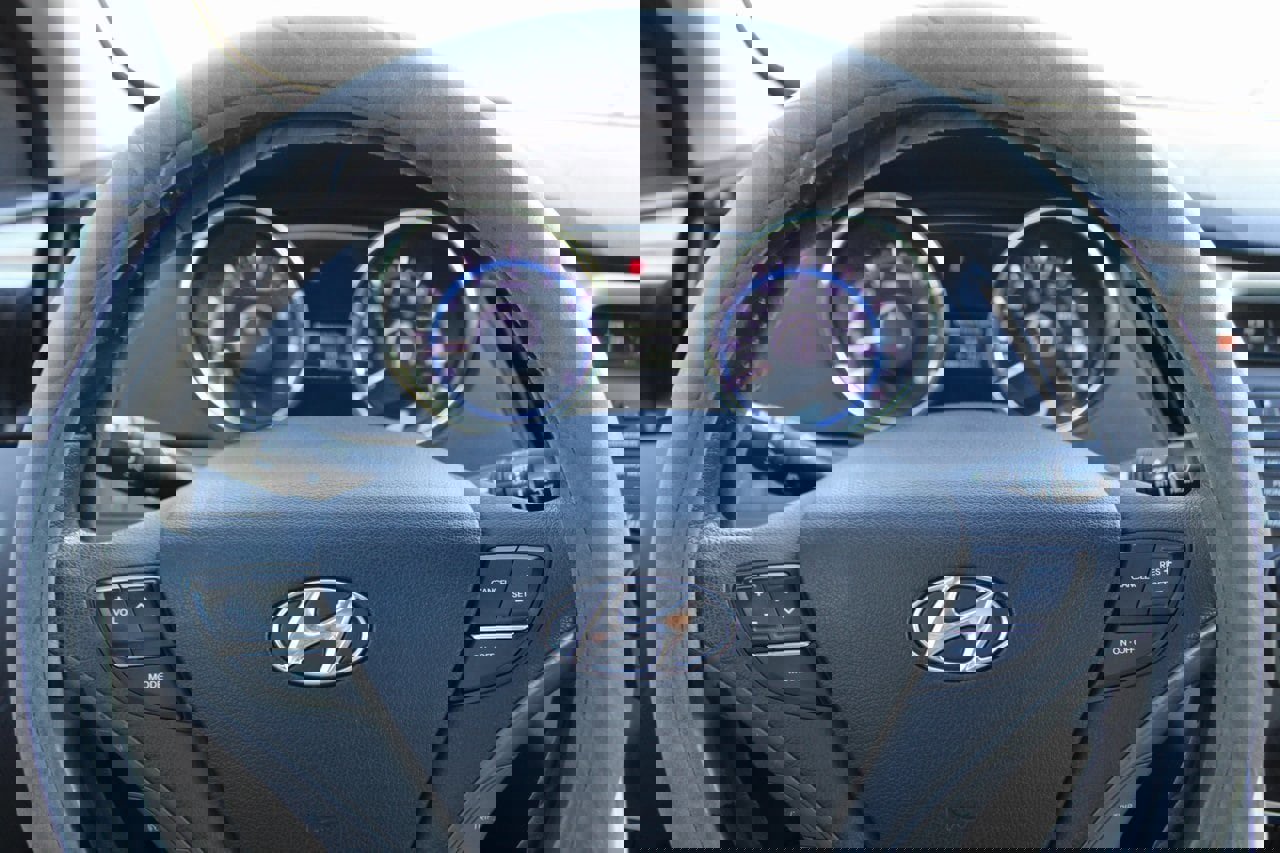 Used 2013 Hyundai Sonata Limited image 23