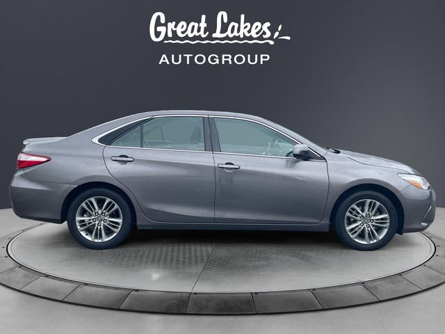 Used 2017 Toyota Camry SE FWD image 6