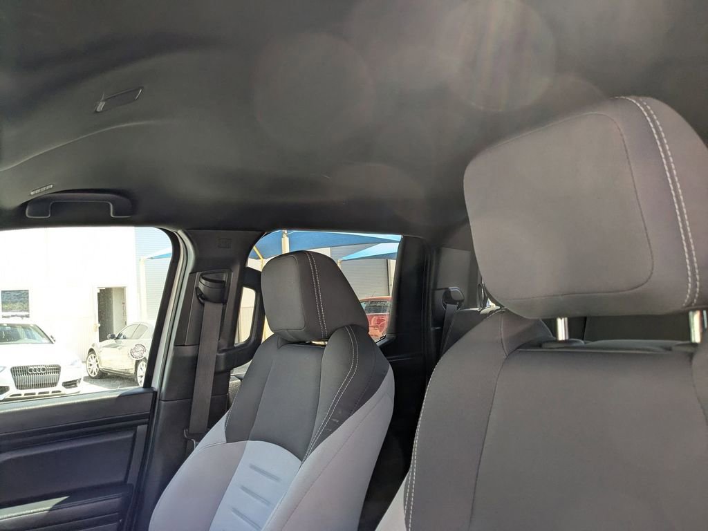 Used 2025 Toyota Tacoma TRD Off-Road image 17