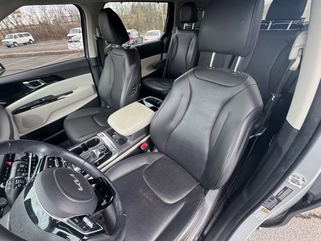 Used 2022 Kia Carnival SX image 12