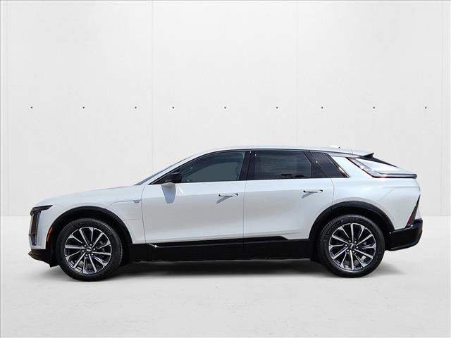 New 2024 Cadillac Lyriq Sport image 5