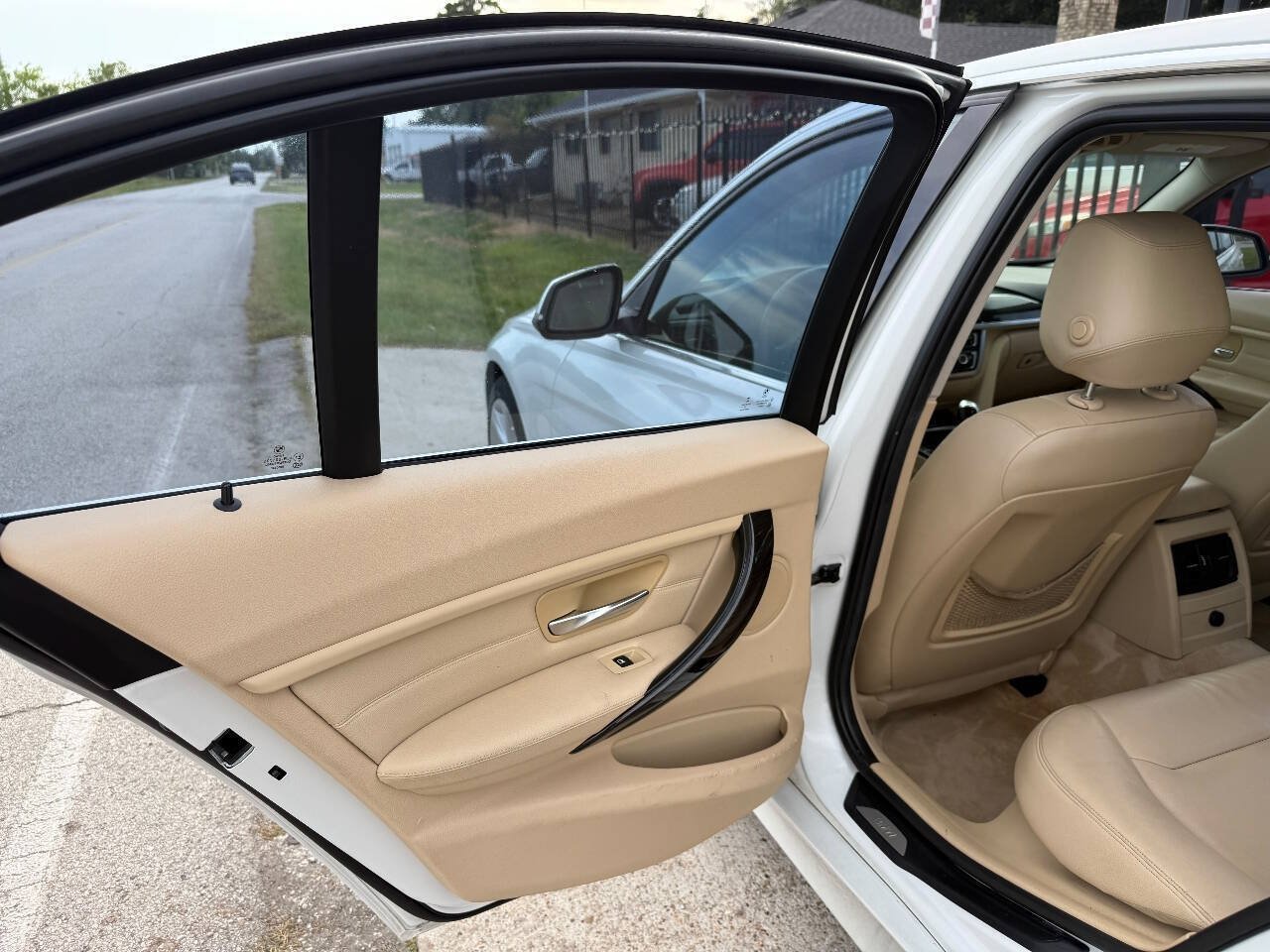 Used 2015 BMW 328d Sedan RWD image 13