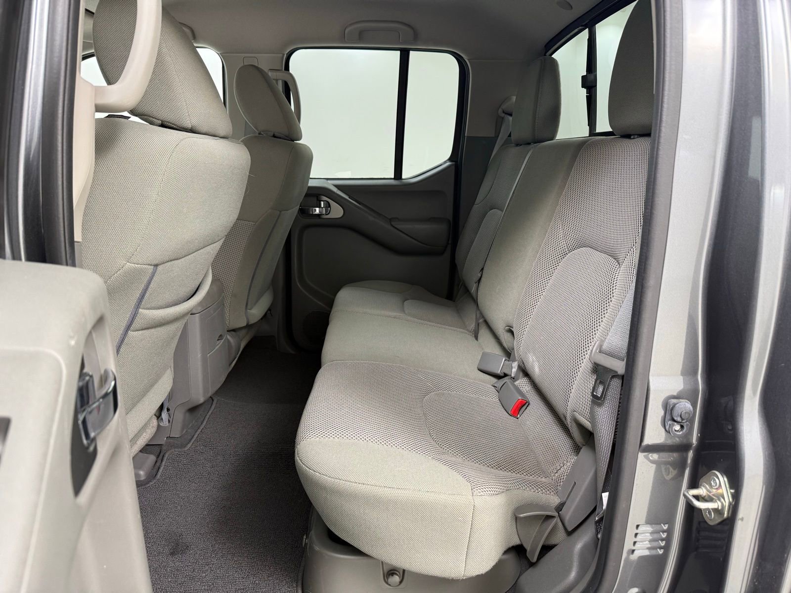 Used 2019 Nissan Frontier SV RWD image 16
