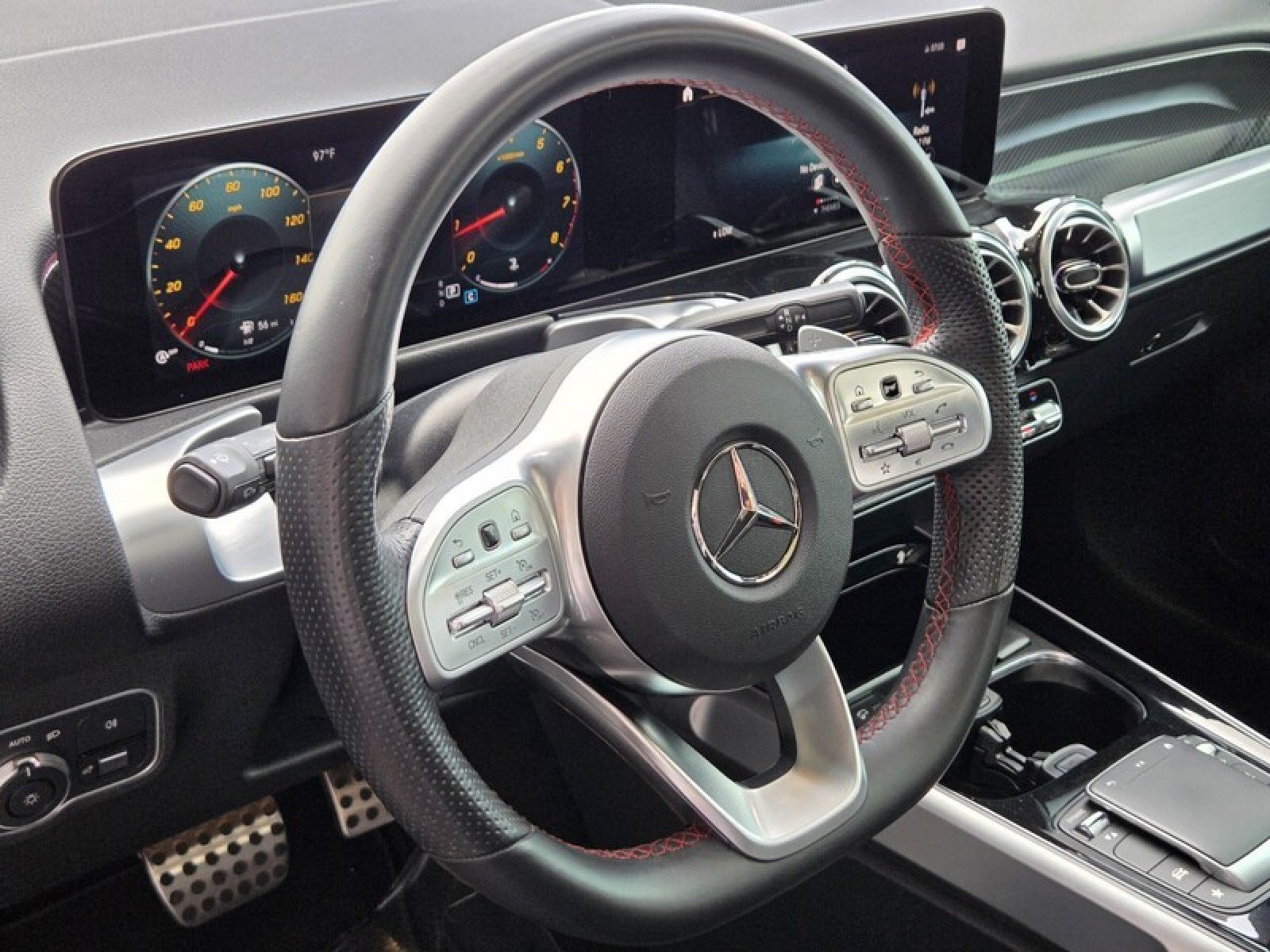 Certified 2022 Mercedes-Benz GLB 250 4MATIC image 25