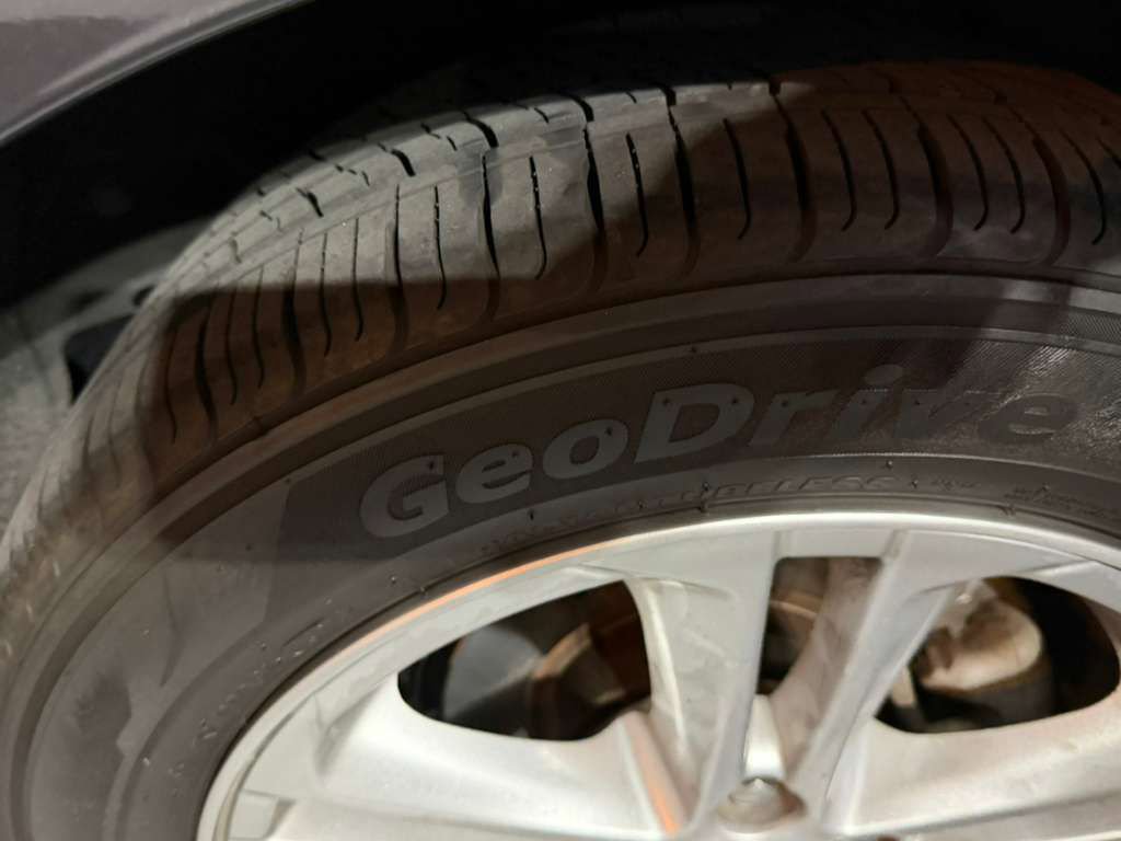 Used 2017 Chevrolet Cruze LT w/ Convenience Package image 6