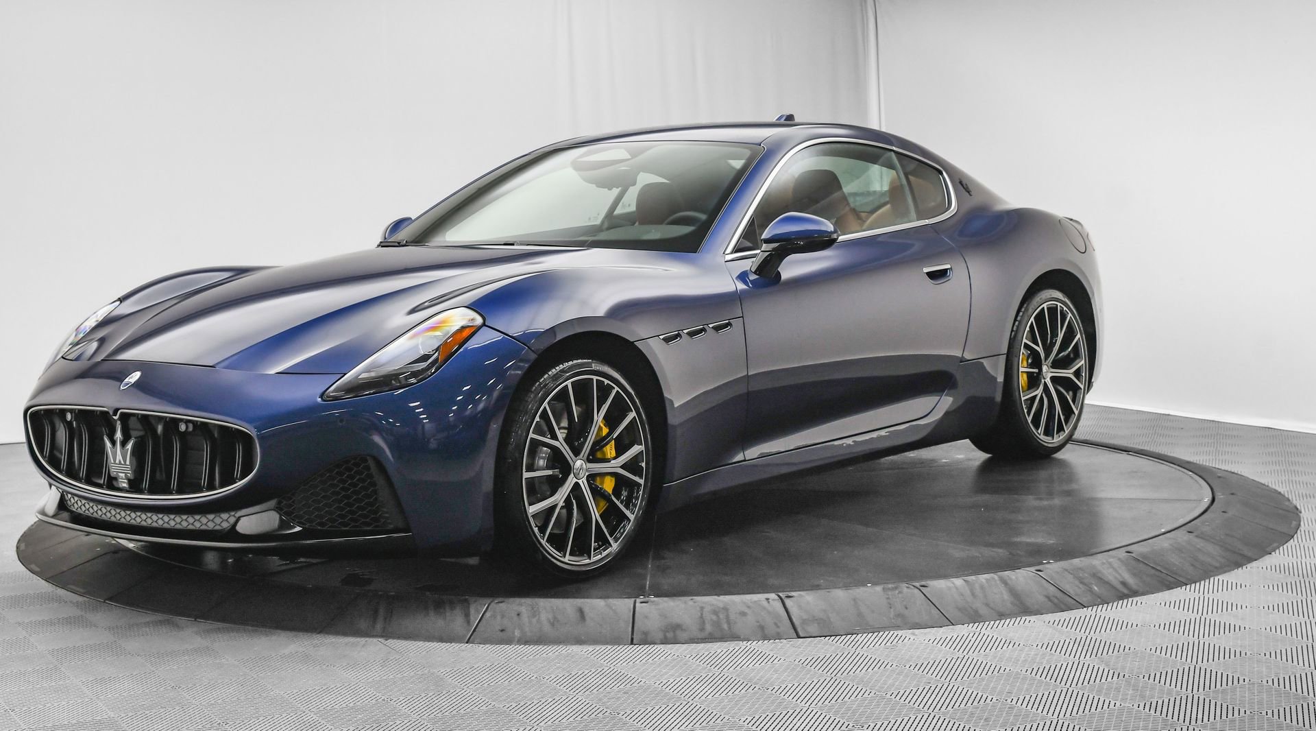 New 2025 Maserati GranTurismo Modena image 3