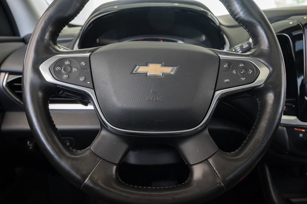 Used 2020 Chevrolet Traverse Premier w/ LPO, Cargo Package FWD image 25