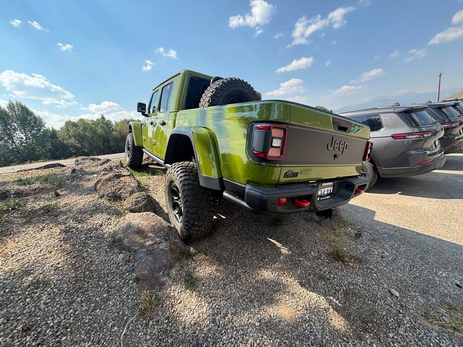 New 2025 Jeep Gladiator Rubicon image 5