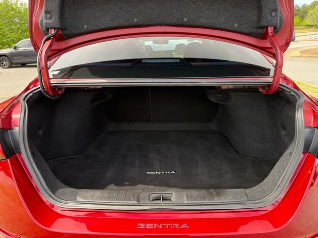 Used 2022 Nissan Sentra SR FWD image 29