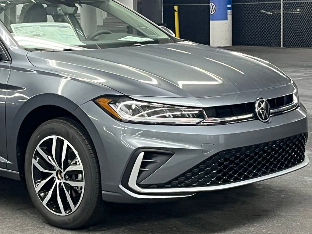 New 2026 Volkswagen Jetta SE FWD image 38