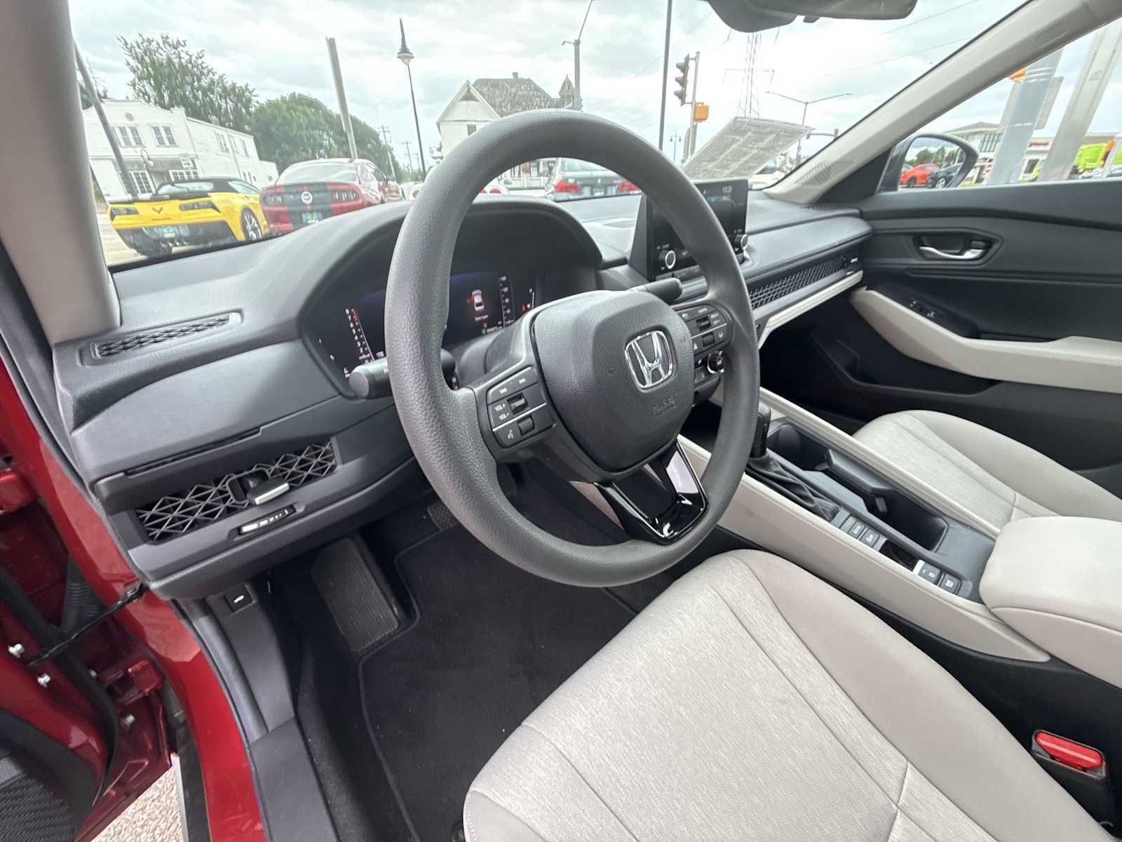 Used 2025 Honda Accord SE image 10