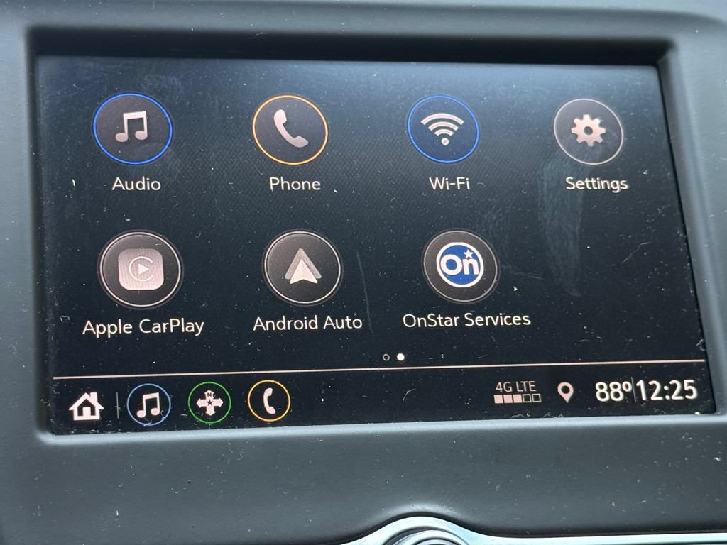Used 2021 Chevrolet Equinox LS w/ LPO, Blackout Package FWD image 2