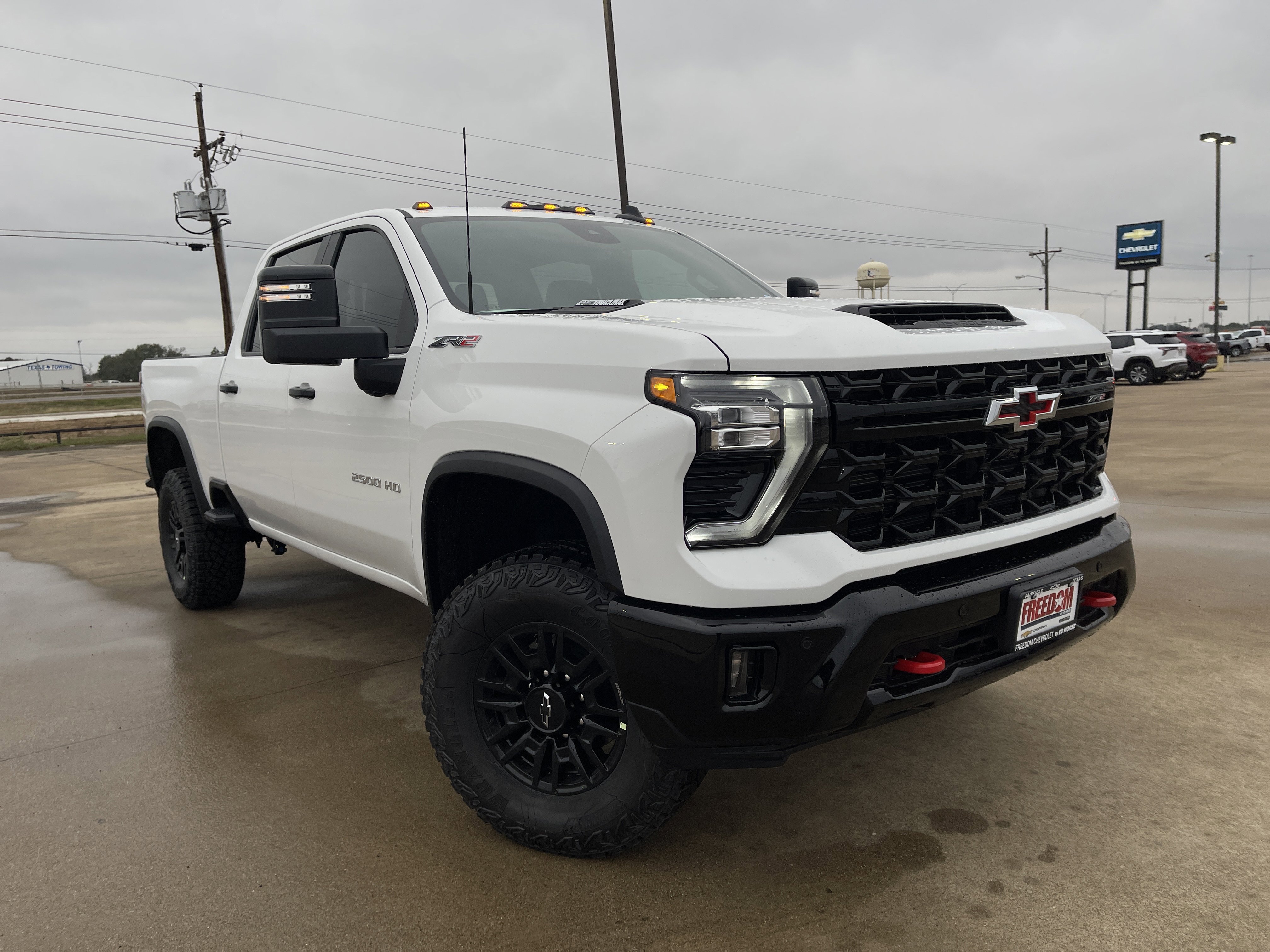 New 2026 Chevrolet Silverado 2500 ZR2 image 2
