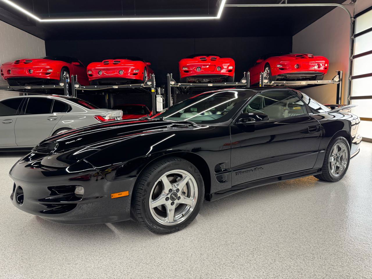 Used 1999 Pontiac Firebird Formula RWD image 7