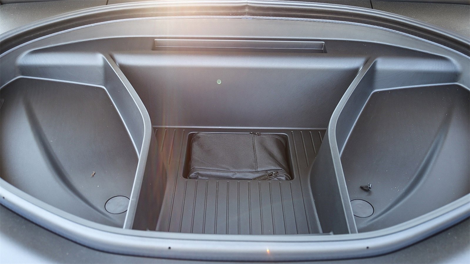 New 2025 Volvo EX90 Ultra image 13