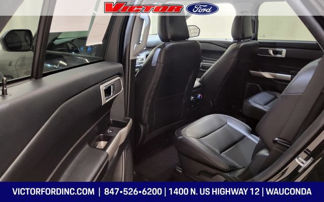 Used 2023 Ford Explorer XLT w/ Equipment Group 202A AWD/4WD image 11