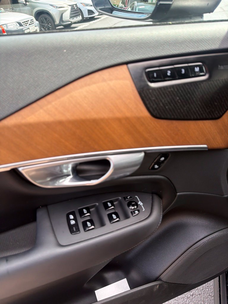 Certified 2023 Volvo XC90 B6 Plus w/ Protection Package Premier AWD/4WD image 12