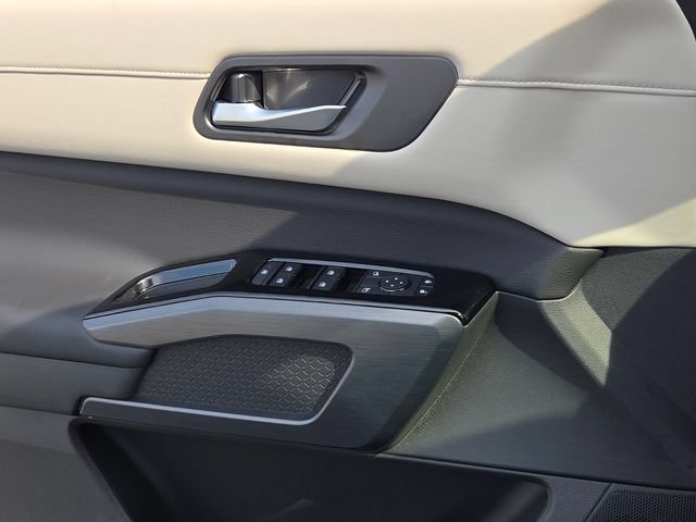 New 2026 Nissan Pathfinder SL FWD image 27