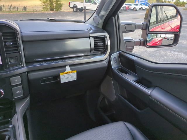 New 2026 Ford F250 Lariat w/ Black Appearance Package image 17