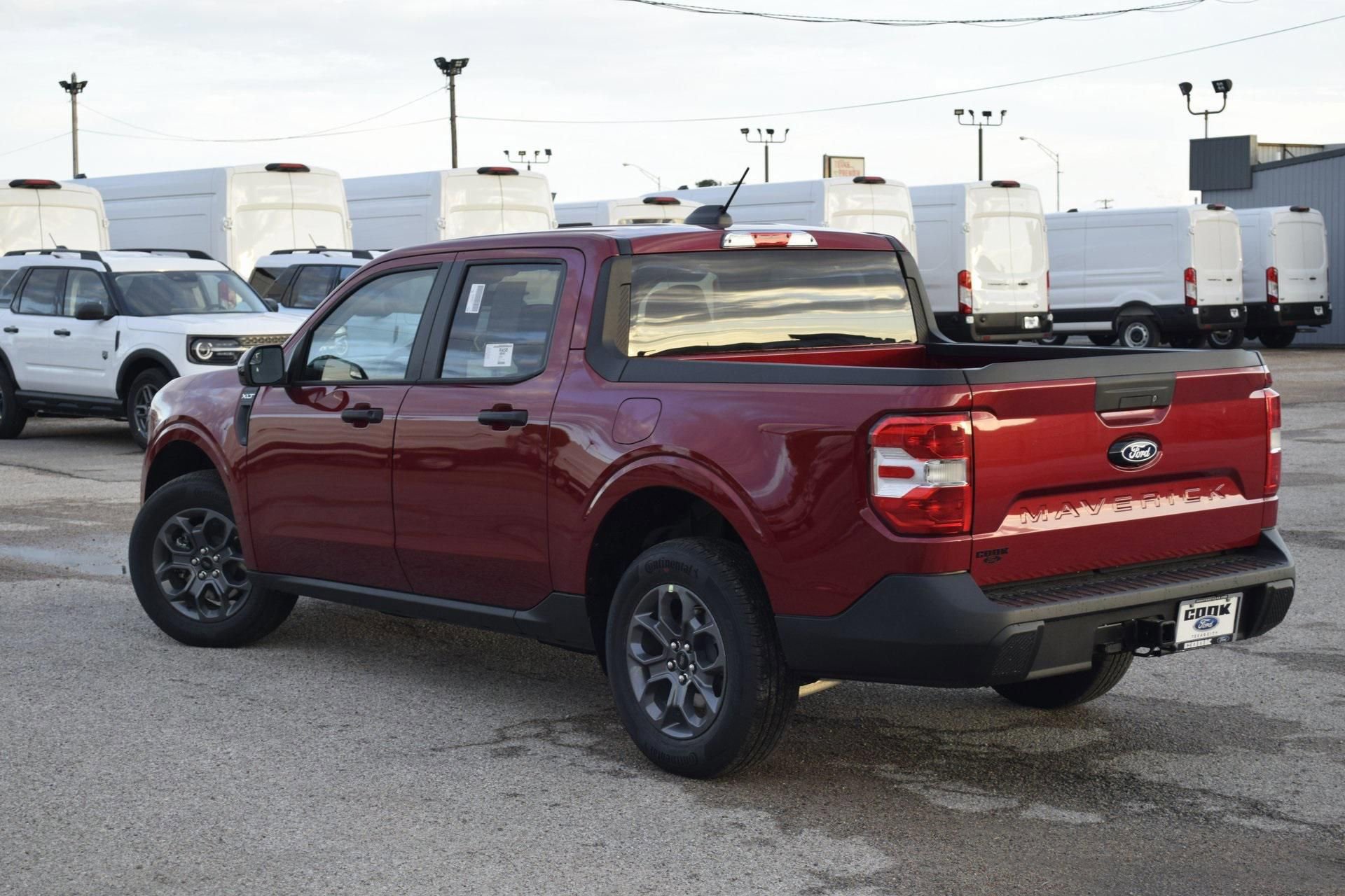 New 2026 Ford Maverick XLT w/ XLT Luxury Package AWD/4WD image 4